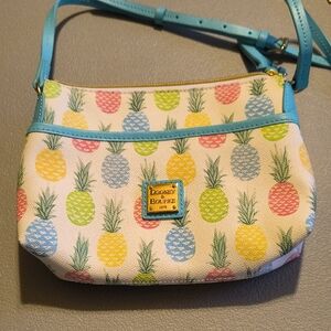 NWT Dooney And Bourke Ginger Pouchette Crossbody Bag